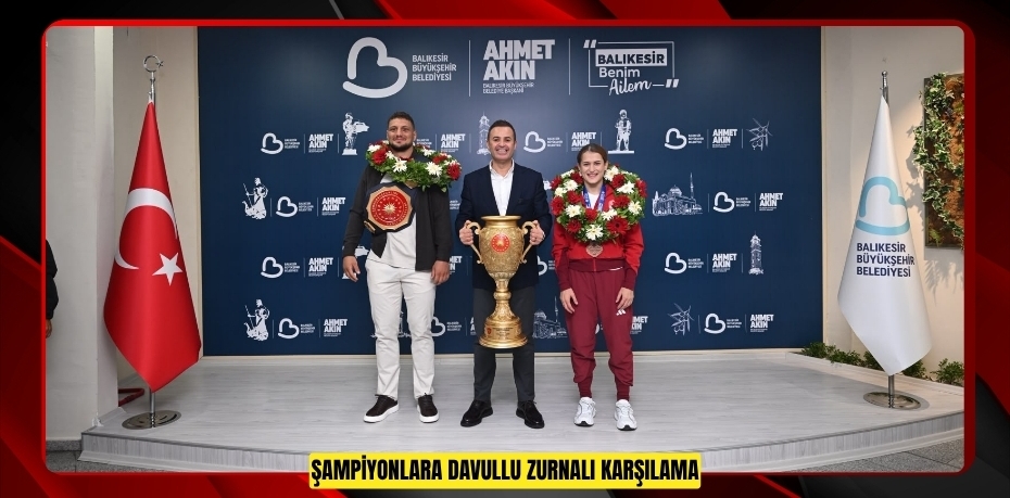 ŞAMPİYONLARA DAVULLU ZURNALI KARŞILAMA