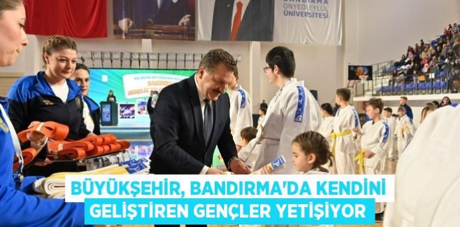 Büyükşehir, Bandırma’da kendini geliştiren gençler yetişiyor