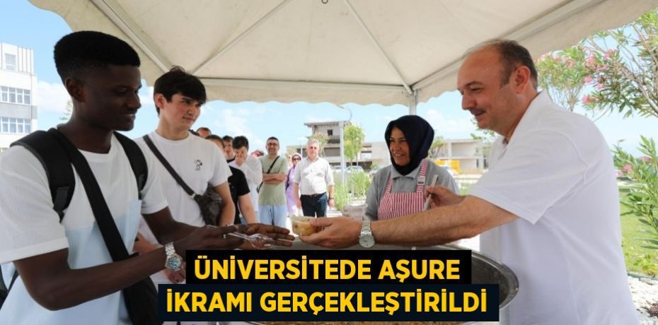 Üniversitede Aşure İkramı Gerçekleştirildi