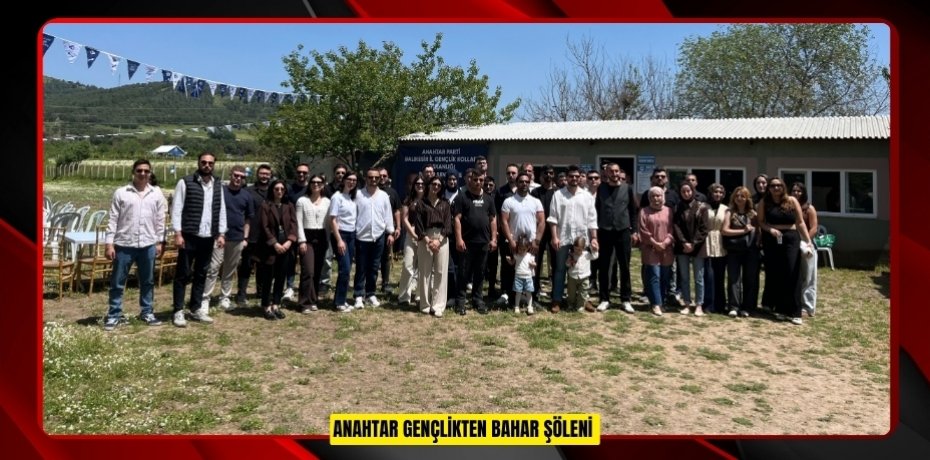 ANAHTAR GENÇLİKTEN BAHAR ŞÖLENİ