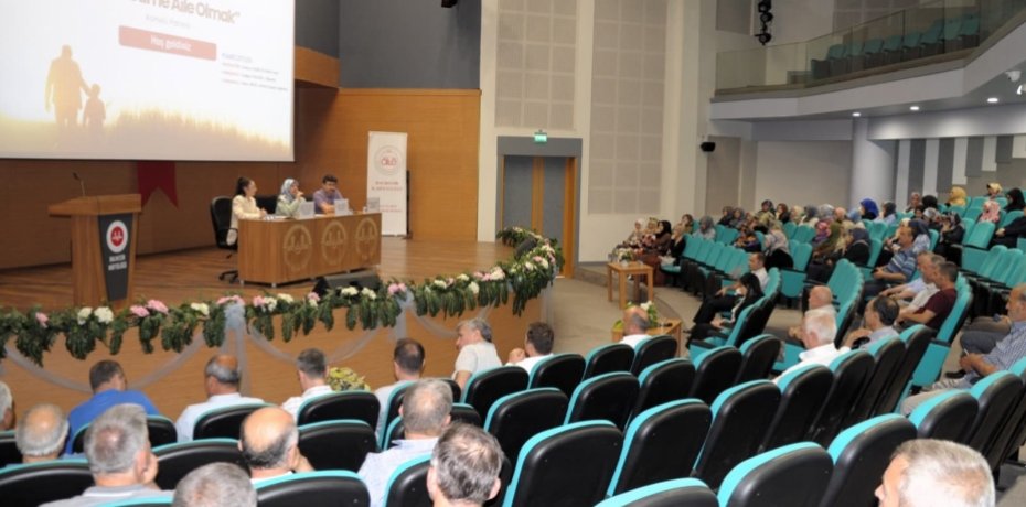 Balıkesir'de yetimlere yuva olma çağrısı yapıldı  