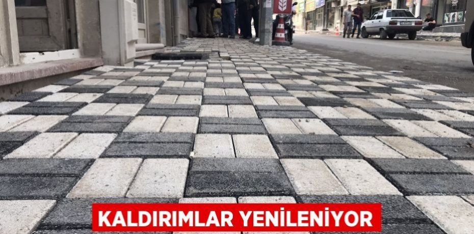 Kaldırımlar yenileniyor
