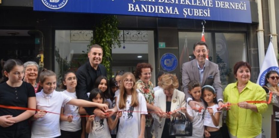 Atatürk’ün çocukları ÇYDD’ye emanet